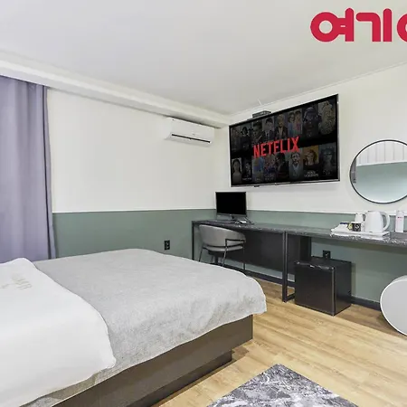 Gugi Motel